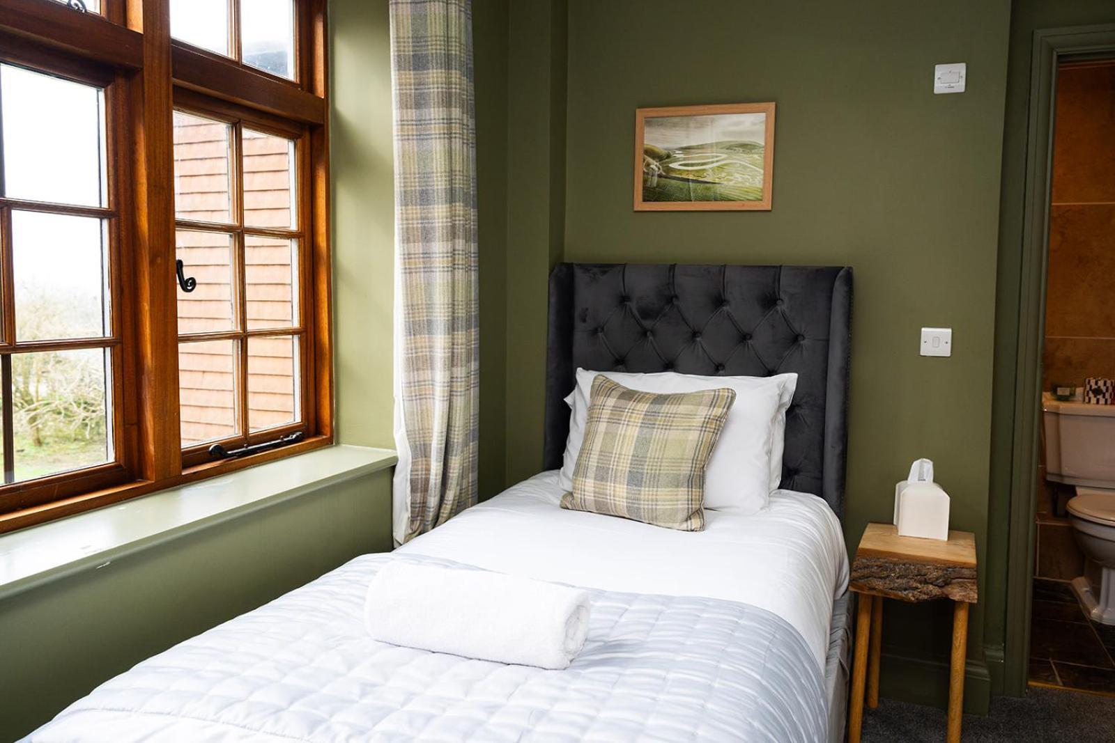 Tottington Manor Hotel Henfield Εξωτερικό φωτογραφία
