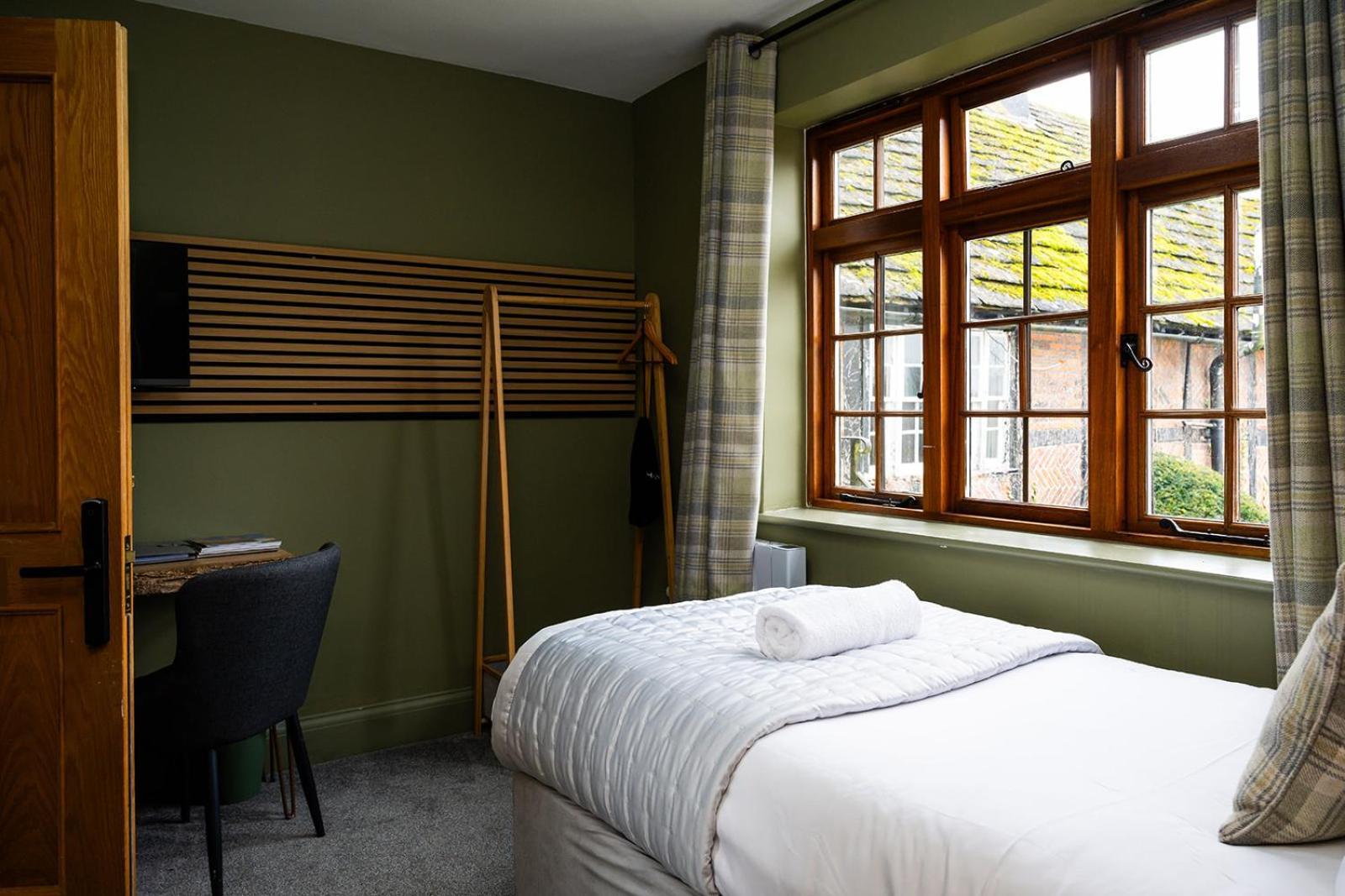 Tottington Manor Hotel Henfield Εξωτερικό φωτογραφία