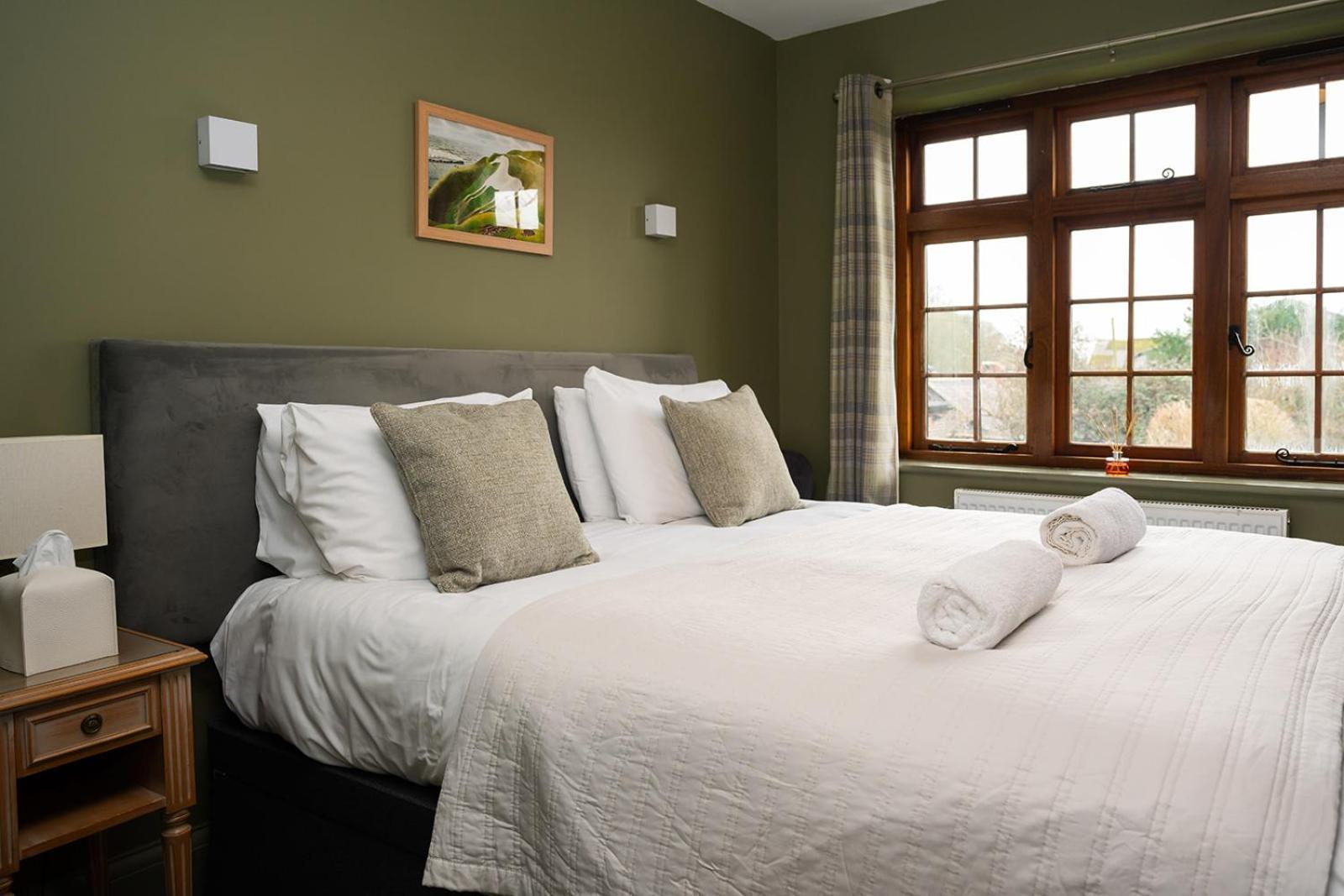 Tottington Manor Hotel Henfield Εξωτερικό φωτογραφία